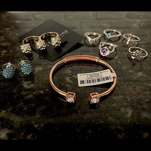 8 Piece Jewelry Bundle